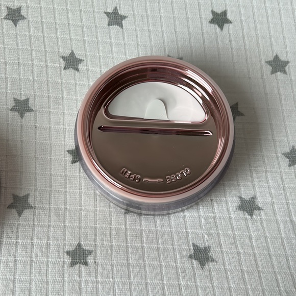 New Jeffree Star Setting Powder - Picture 7 of 8